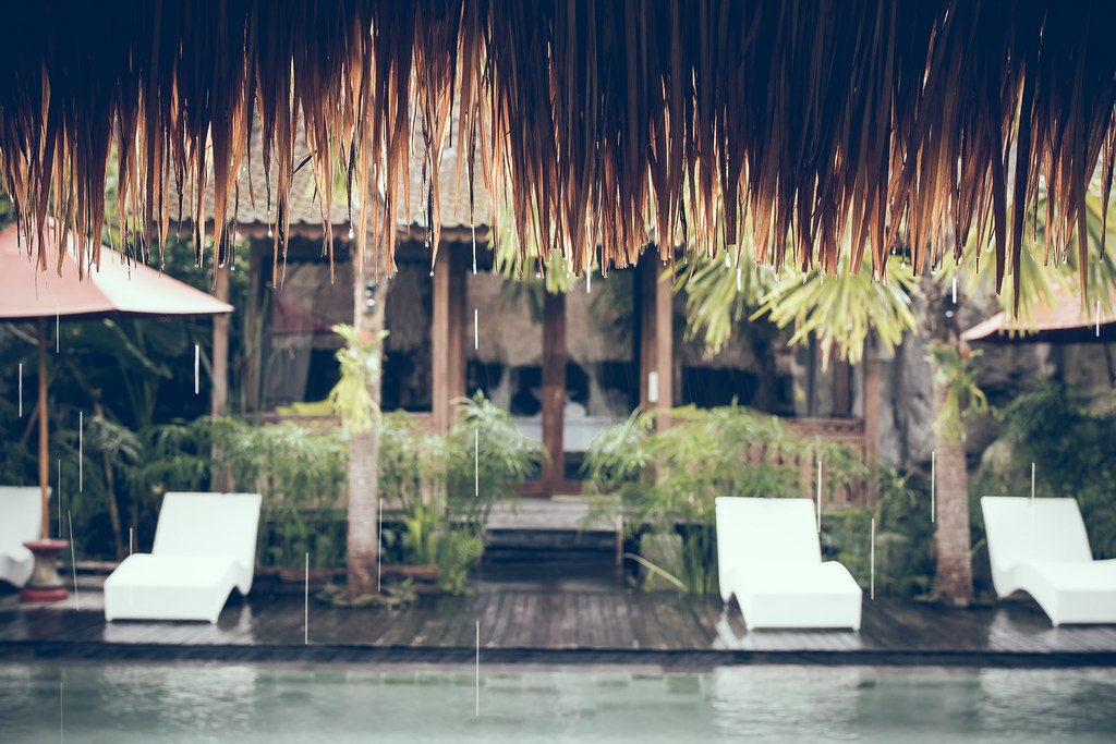 Câu Chuyện Sân Vườn Bali: Vì Sao Phong Cách Này Tạo Cảm Giác Resort Tại Nhà? 3 Không Gian Nước Và Cây Xanh Tạo Cảm Giác Resort Trong Sân Vườn Nhiệt Đới